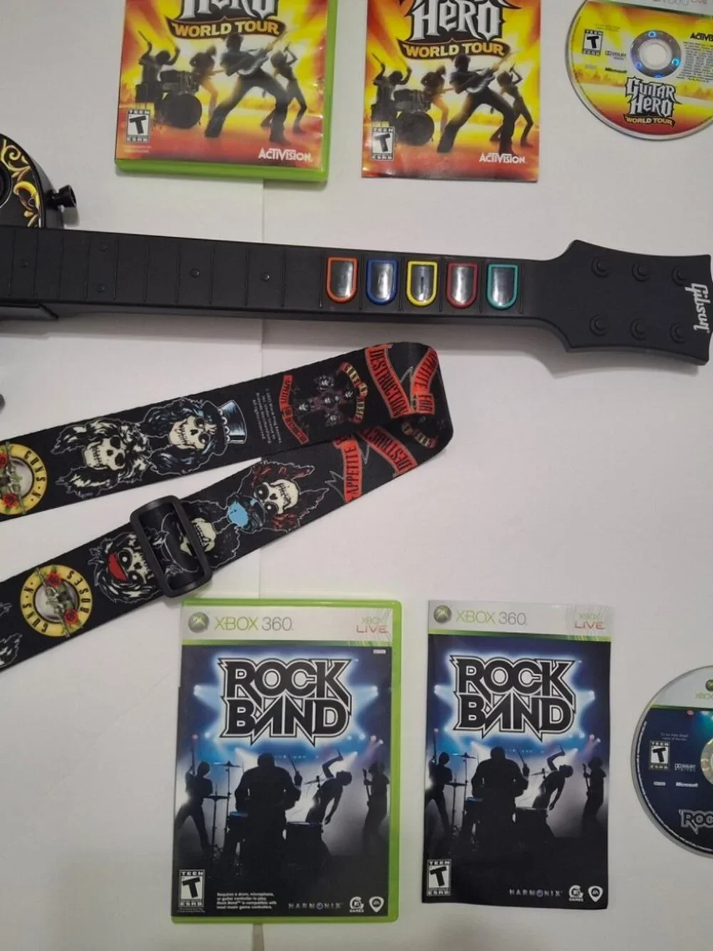 Xbox 360 Guitar Hero Gibson Les Paul Guitar Wireless Controller Bundle 2 Games